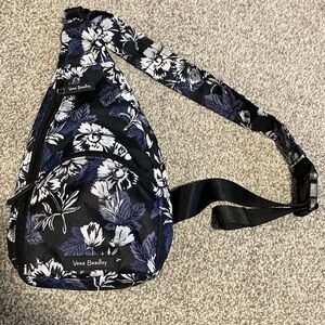NWOT VERA BRADLEY FROSTED FLORAL ESSENTIAL SLING BACKPACK